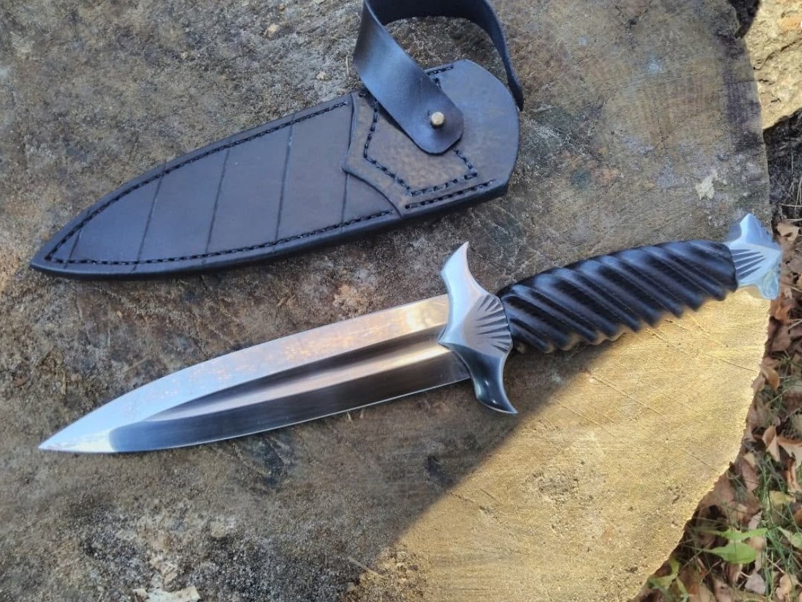 DM Custom Knives